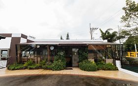 Reddoorz Plus At The Ridge Tagaytay